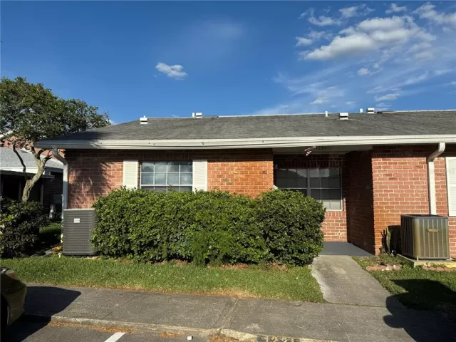 MLS: S5102216 Condo For Sale