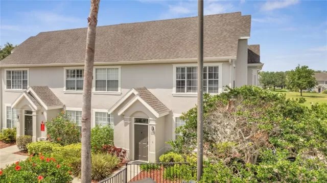 MLS: S5104439 Condo For Sale