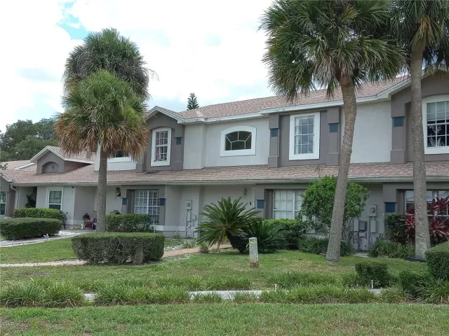 MLS: S5104705 Condo For Sale