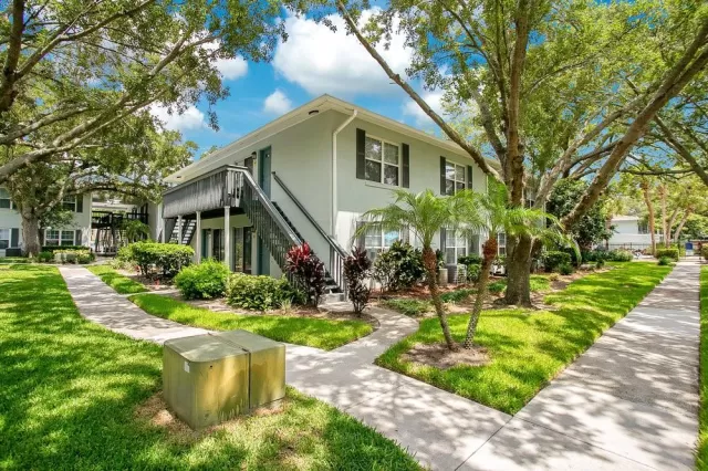 MLS: S5105689 Condo For Sale