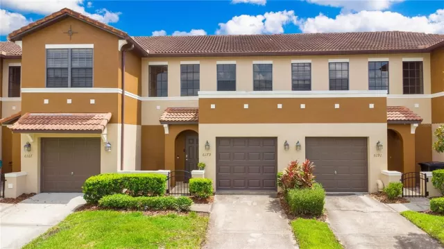 MLS: S5108663 Condo For Sale