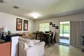 Photo #5: S5109668 Listing