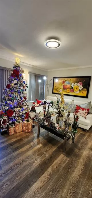 Photo #2: S5113330 Listing