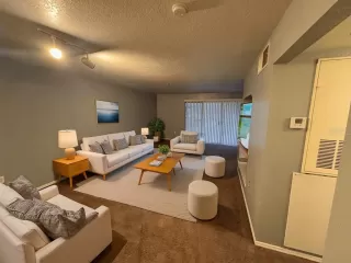 Photo #2: S5116611 Listing