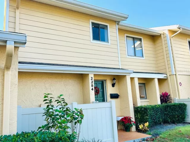 MLS: S5116714 Condo For Sale