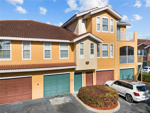 MLS: S5117107 Condo For Sale