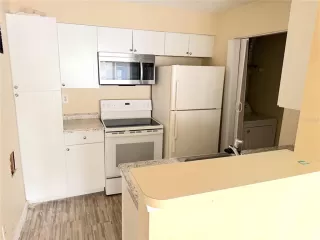 Photo #3: S5120181 Listing 