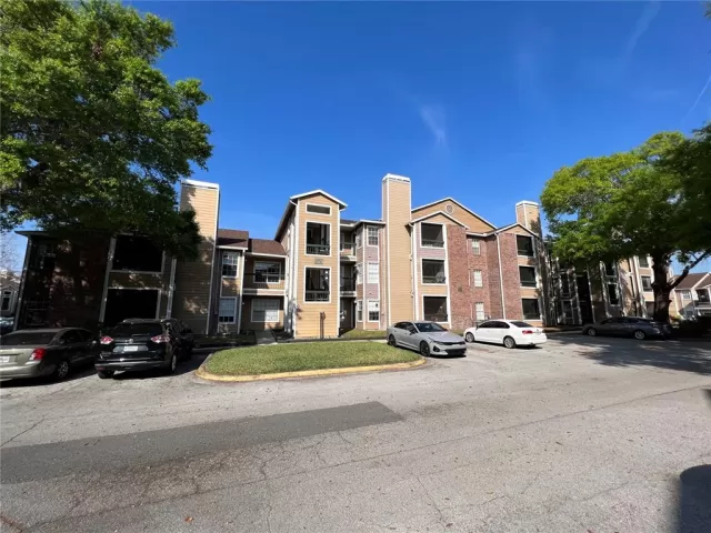 MLS: S5120595 Condo For Sale