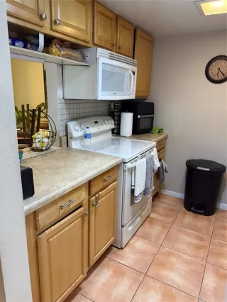 Photo #2: S5120740 Listing 