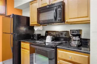 Photo #5: S5120932 Listing