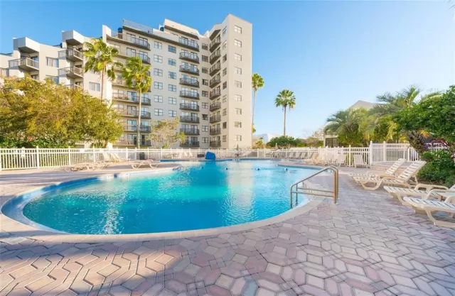 MLS: S5121332 Condo For Sale