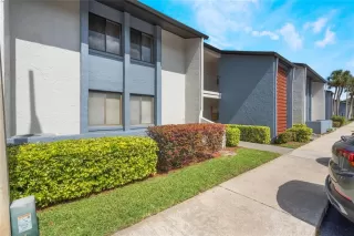 Photo #2: S5121353 Listing