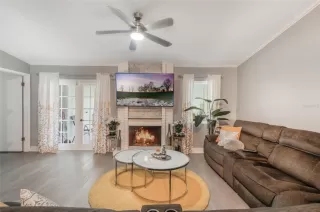 Photo #5: S5121353 Listing