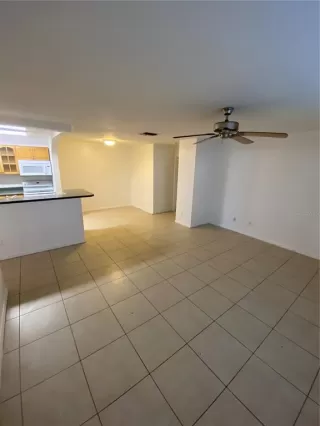 Photo #2: S5121847 Listing