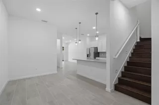 Photo #1: S5122393 Listing