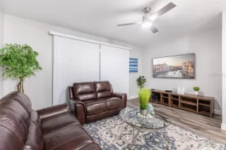 Photo #6: S5123080 Listing 