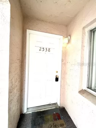 Photo #6: S5123250 Listing