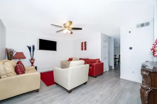 Photo #1: S5124136 Listing