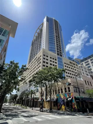 Photo #2: S5124183 Listing