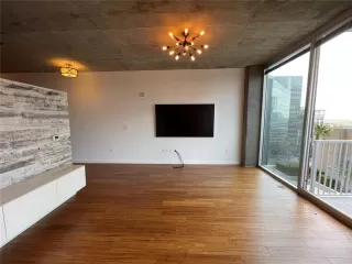 Photo #5: S5124183 Listing