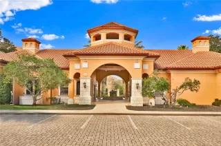 Photo #1: S5125009 Listing