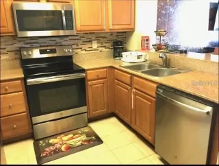 Photo #5: S5125054 Listing