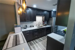 Photo #2: S5125345 Listing