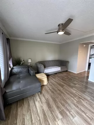 Photo #1: S5125374 Listing