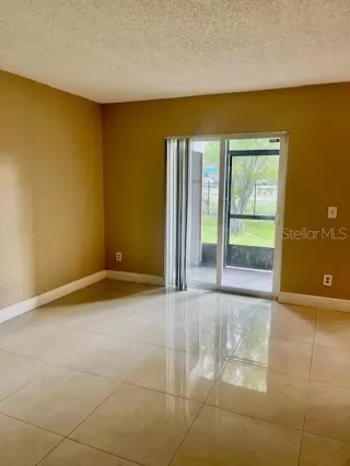 Photo #4: S5125467 Listing