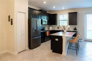 Photo #4: S5127441 Listing 