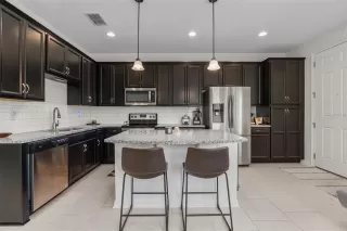 Photo #4: S5127571 Listing 