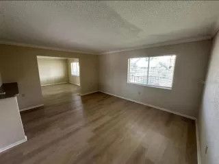 Photo #6: S5127844 Listing