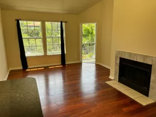 Photo #2: S5127967 Listing