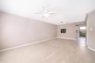 Photo #3: S5128412 Listing