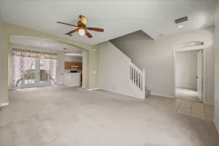 Photo #4: S5128805 Listing