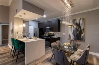 Photo #4: S5128916 Listing