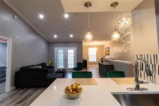 Photo #6: S5128916 Listing