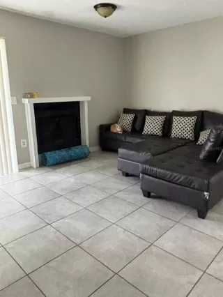 Photo #4: S5129589 Listing