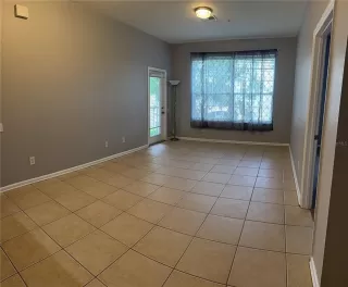 Photo #5: S5129628 Listing 