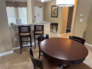 Photo #5: S5129834 Listing