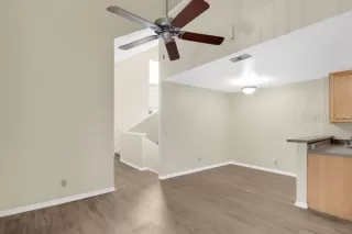 Photo #6: S5130335 Listing 