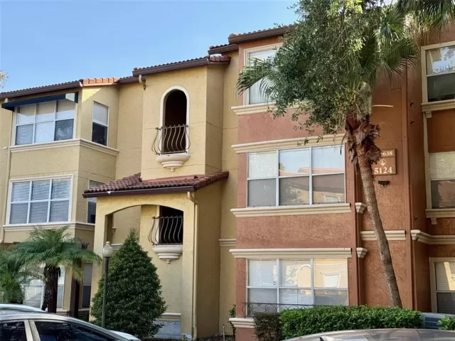 MLS: S5130500 Condo For Sale