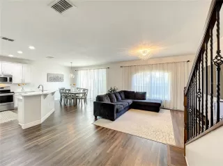 Photo #4: S5130597 Listing 