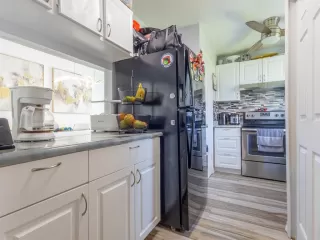 Photo #6: S5130920 Listing