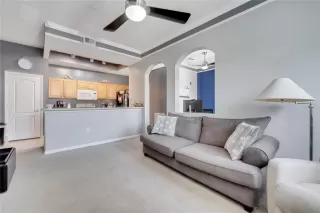 Photo #6: S5130986 Listing 