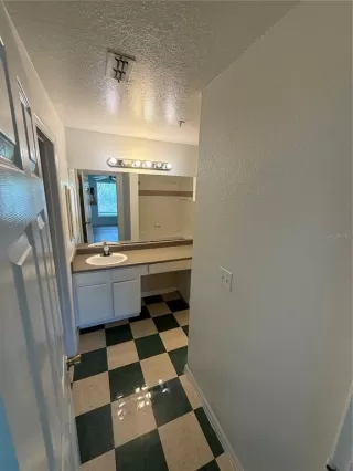 Photo #6: S5131119 Listing 