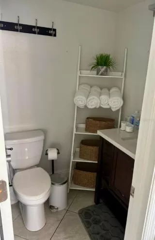 Photo #5: S5131289 Listing