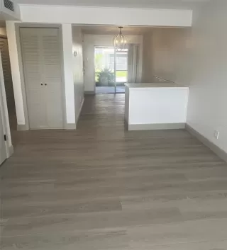 Photo #2: S5131373 Listing