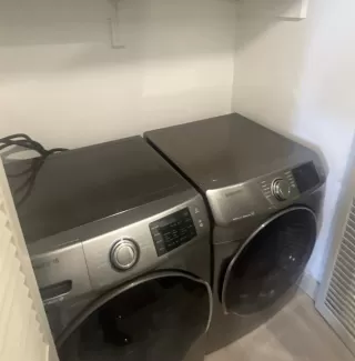 Photo #3: S5131373 Listing