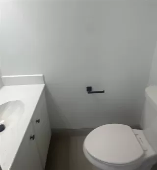 Photo #5: S5131373 Listing